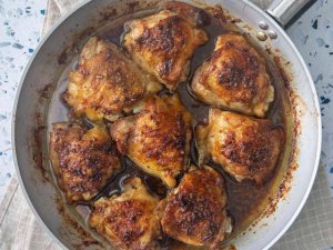 Crispy Brown Sugar Chicken Thighs with Honey-Garlic Glaze